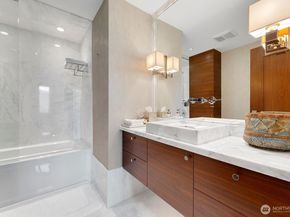 1300 University Street 11A, Seattle WA 98101