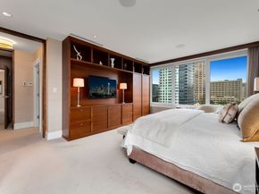 1300 University Street 11A, Seattle WA 98101