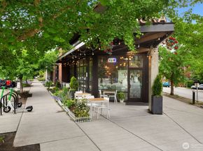 1300 University Street 11A, Seattle WA 98101