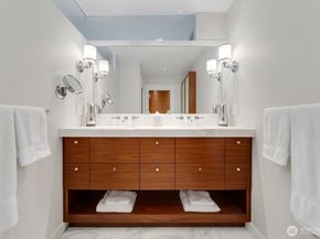 1300 University Street 11A, Seattle WA 98101