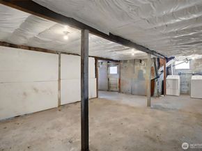 19024 15th Avenue NE, Shoreline WA 98155