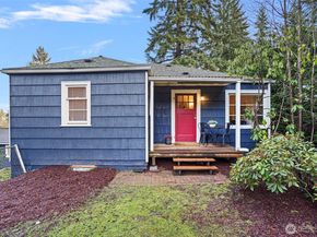 19024 15th Avenue NE, Shoreline WA 98155