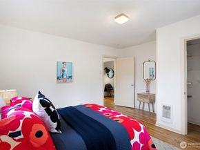 19024 15th Avenue NE, Shoreline WA 98155