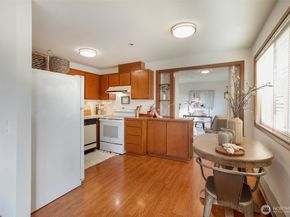 2619 Rucker Avenue 5, Everett WA 98201