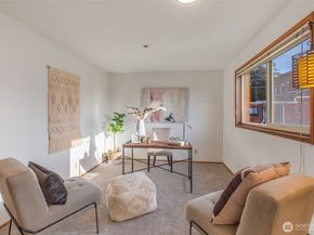 2619 Rucker Avenue 5, Everett WA 98201