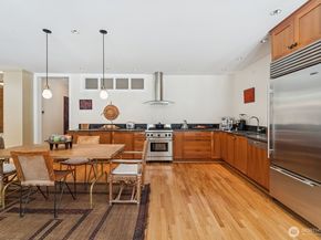 2809 1/2 Mount Rainier Drive S 4, Seattle WA 98144