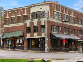 2809 1/2 Mount Rainier Drive S 4, Seattle WA 98144