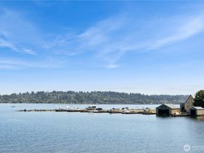 2809 1/2 Mount Rainier Drive S 4, Seattle WA 98144