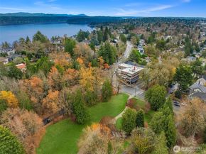 2809 1/2 Mount Rainier Drive S 4, Seattle WA 98144