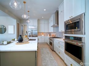 8722 128th Avenue NE, Kirkland WA 98033