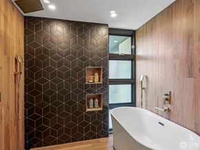 4015 SW Donovan Street, Seattle WA 98136