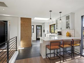 4015 SW Donovan Street, Seattle WA 98136