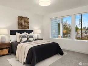 7428 2nd Avenue NE, Seattle WA 98115