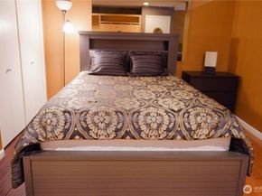 17 W Mercer Street 207, Seattle WA 98119