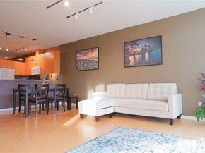 17 W Mercer Street 207, Seattle WA 98119