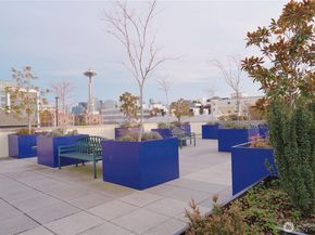 17 W Mercer Street 207, Seattle WA 98119