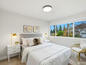 11024 SE 27th Place, Bellevue WA 98004