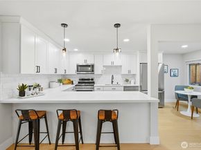 11024 SE 27th Place, Bellevue WA 98004