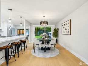 11024 SE 27th Place, Bellevue WA 98004