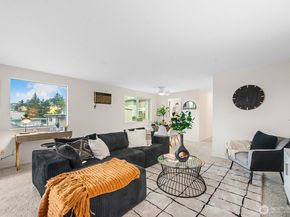 610 Aloha Street 404, Seattle WA 98109