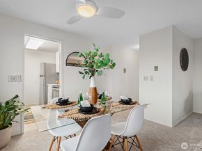 610 Aloha Street 404, Seattle WA 98109