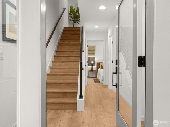 3012 A NW 56th Street, Seattle WA 98107