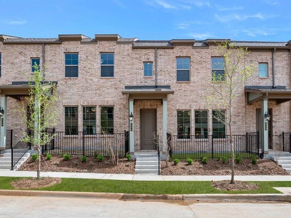 628  Redwood Way , Mansfield Texas 76063