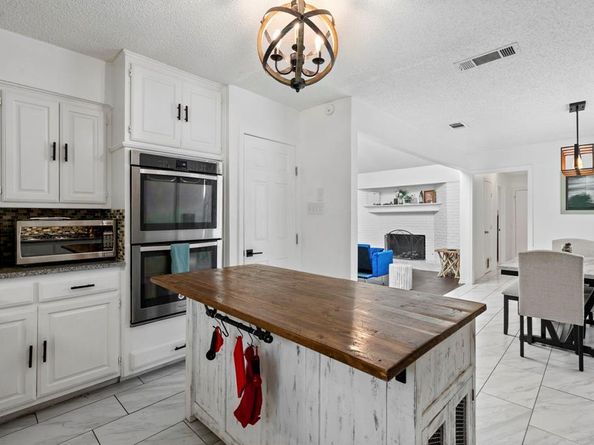 1426  Northridge Drive , Carrollton Texas 75006