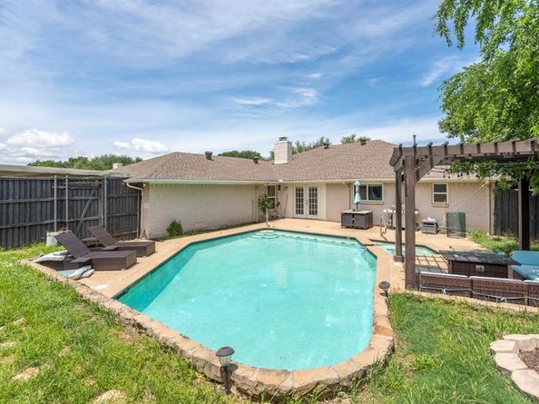 1426  Northridge Drive , Carrollton Texas 75006