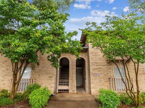 15914  Club Crest Drive  2112, Dallas Texas 75248