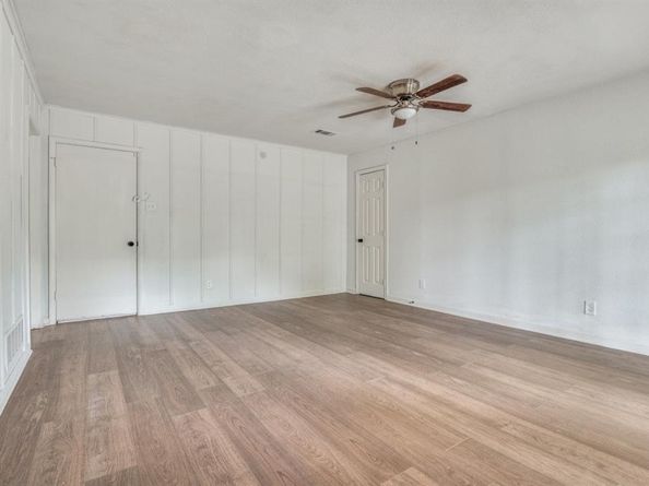 1635  Watervaliet Drive , Dallas Texas 75224