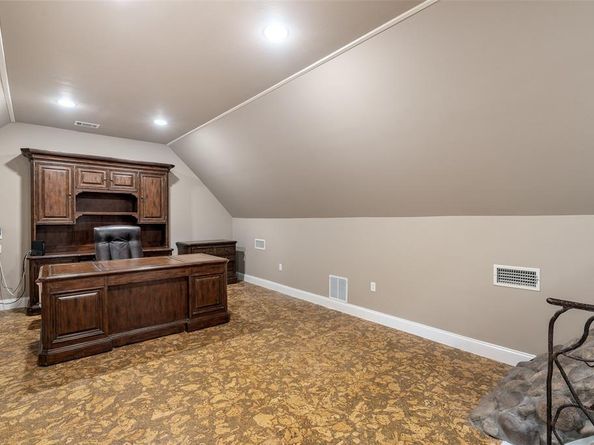 1201  Tralee Lane , Garland Texas 75044