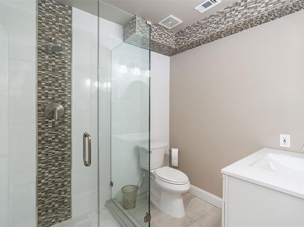 1201  Tralee Lane , Garland Texas 75044