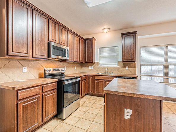 6547  Portside Ridge Lane , Dallas Texas 75249
