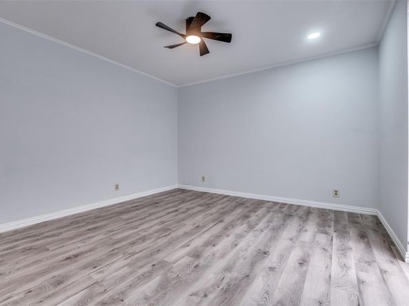 576 E Avenue J   B, Grand Prairie Texas 75050