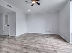 576 E Avenue J   B, Grand Prairie Texas 75050