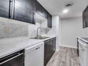 576 E Avenue J   B, Grand Prairie Texas 75050