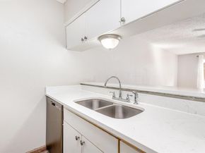 4859  Cedar Springs Road  256, Dallas Texas 75219