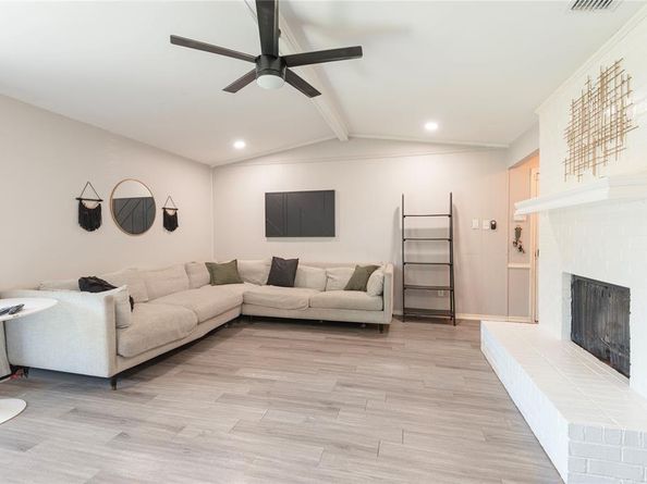 1654  Clarendon Drive , Lewisville Texas 75067
