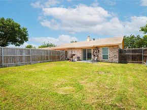 1654  Clarendon Drive , Lewisville Texas 75067