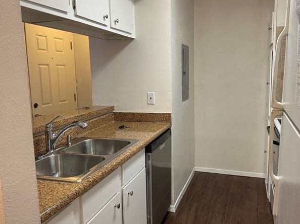 5300  Keller Springs Road  1090, Dallas Texas 75248