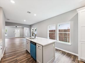1615 E Hattie Street , Fort Worth Texas 76104