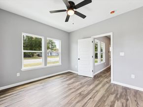 1615 E Hattie Street , Fort Worth Texas 76104