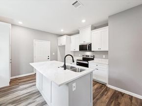 1615 E Hattie Street , Fort Worth Texas 76104