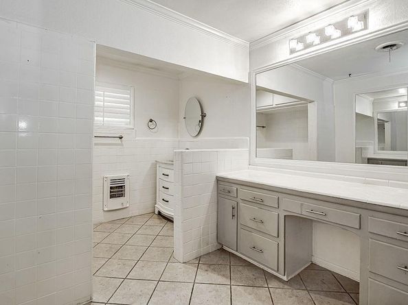 1820  Ridgmar Boulevard , Fort Worth Texas 76116