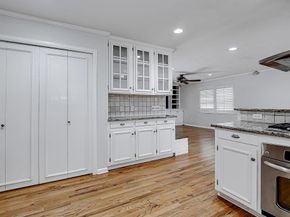 1820  Ridgmar Boulevard , Fort Worth Texas 76116