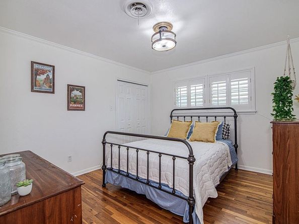 1820  Ridgmar Boulevard , Fort Worth Texas 76116