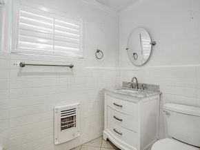 1820  Ridgmar Boulevard , Fort Worth Texas 76116