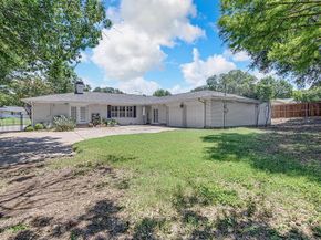 1820  Ridgmar Boulevard , Fort Worth Texas 76116