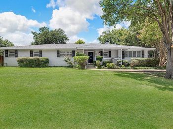 1820  Ridgmar Boulevard 